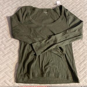 Old Navy Olive Colored Long Sleeve Ribbed Tee Size Large